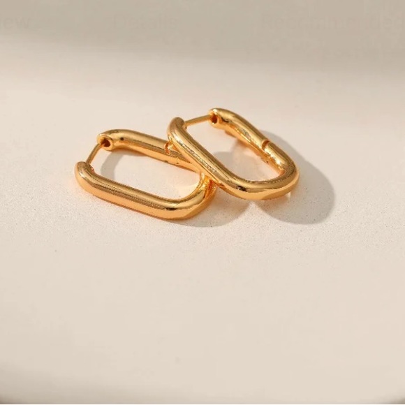 18k Gold Plated Titanium Handcrafted Earrings 1” - Picture 4 of 4